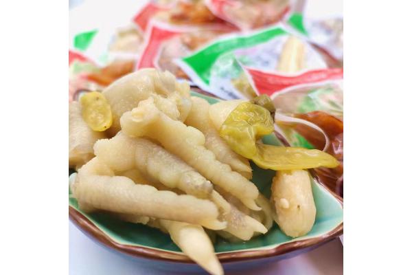 新隆野山椒凤爪（单支装）38克